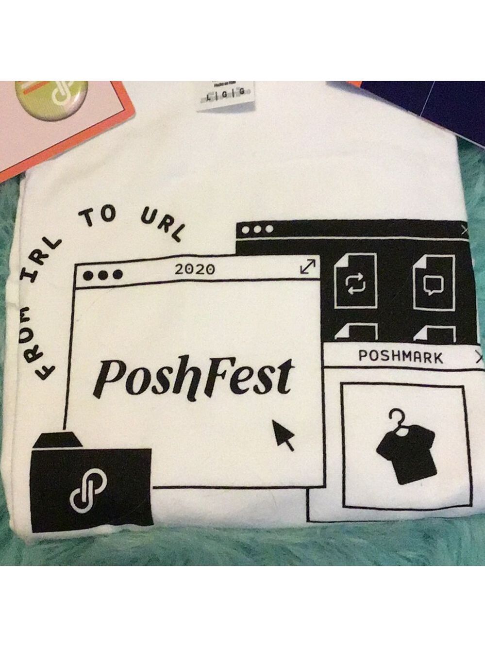 2020 Poshmark Unisex TShirt bundle lot - Picture 2 of 6